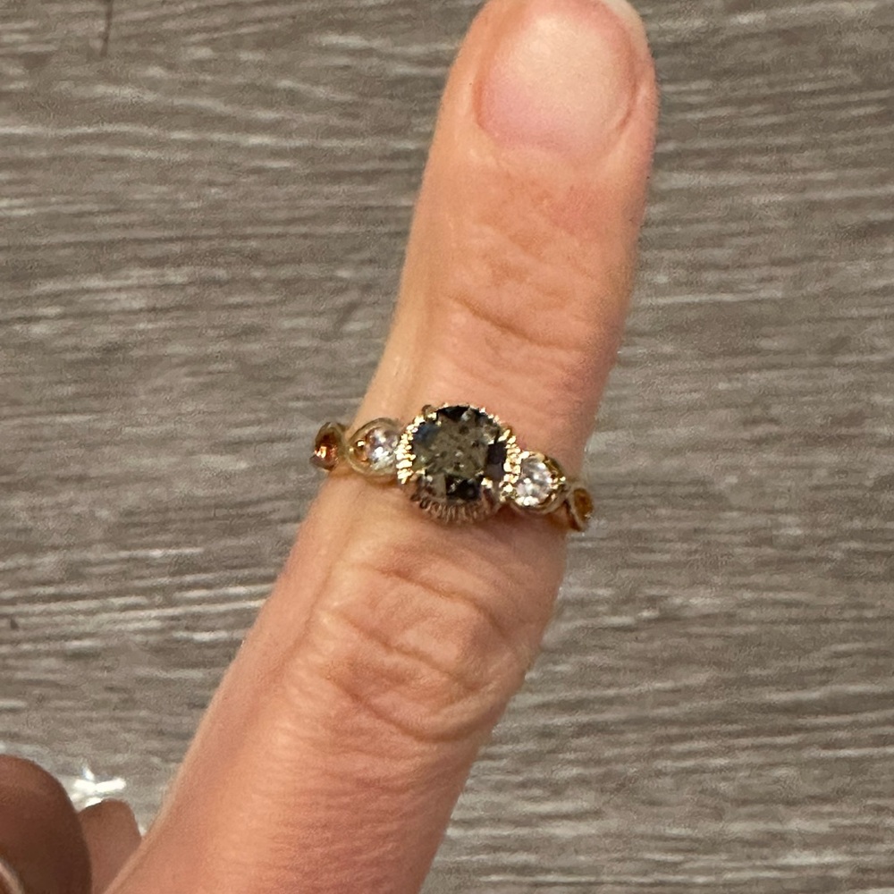 4 Charmed Aroma Rings - Picture 11 of 16